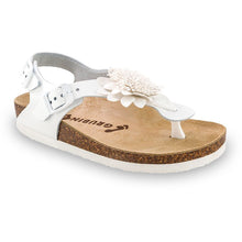 Load image into Gallery viewer, Camellia Kast Leather - 2833650