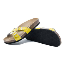 Load image into Gallery viewer, Women&#39;s Modena Yellow leather sandals